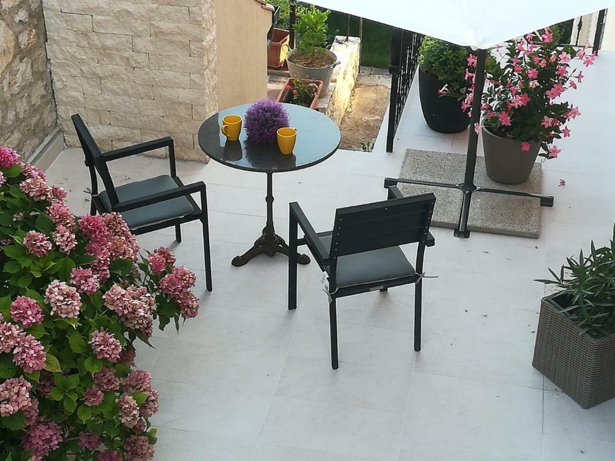 Studio Apartman Providence Sibenik Exterior photo